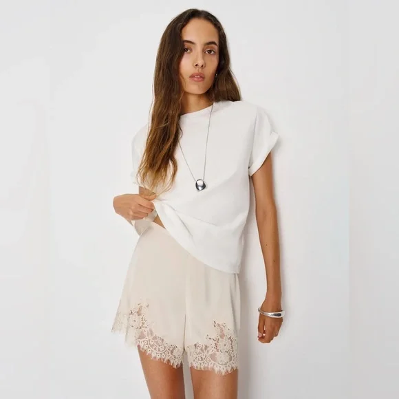 Reformation Fern Satin Short NEW - Picture 2 of 3